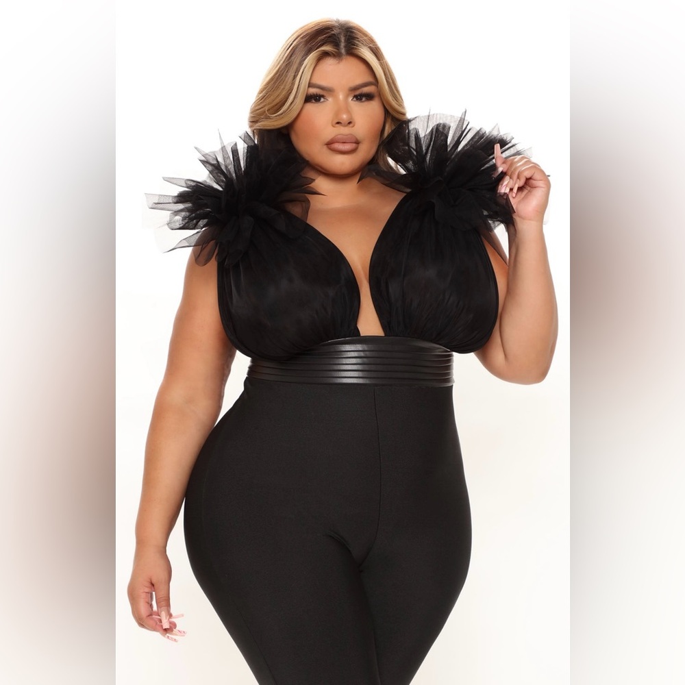 Fashion Nova, Editorial Bandage Jumpsuit -
Black XL